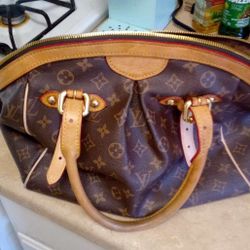 Got A Louis Vuitton Purse And Great Condition