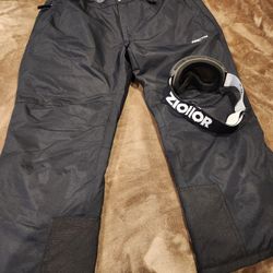 Snow Gear: Snow Pants & Goggles