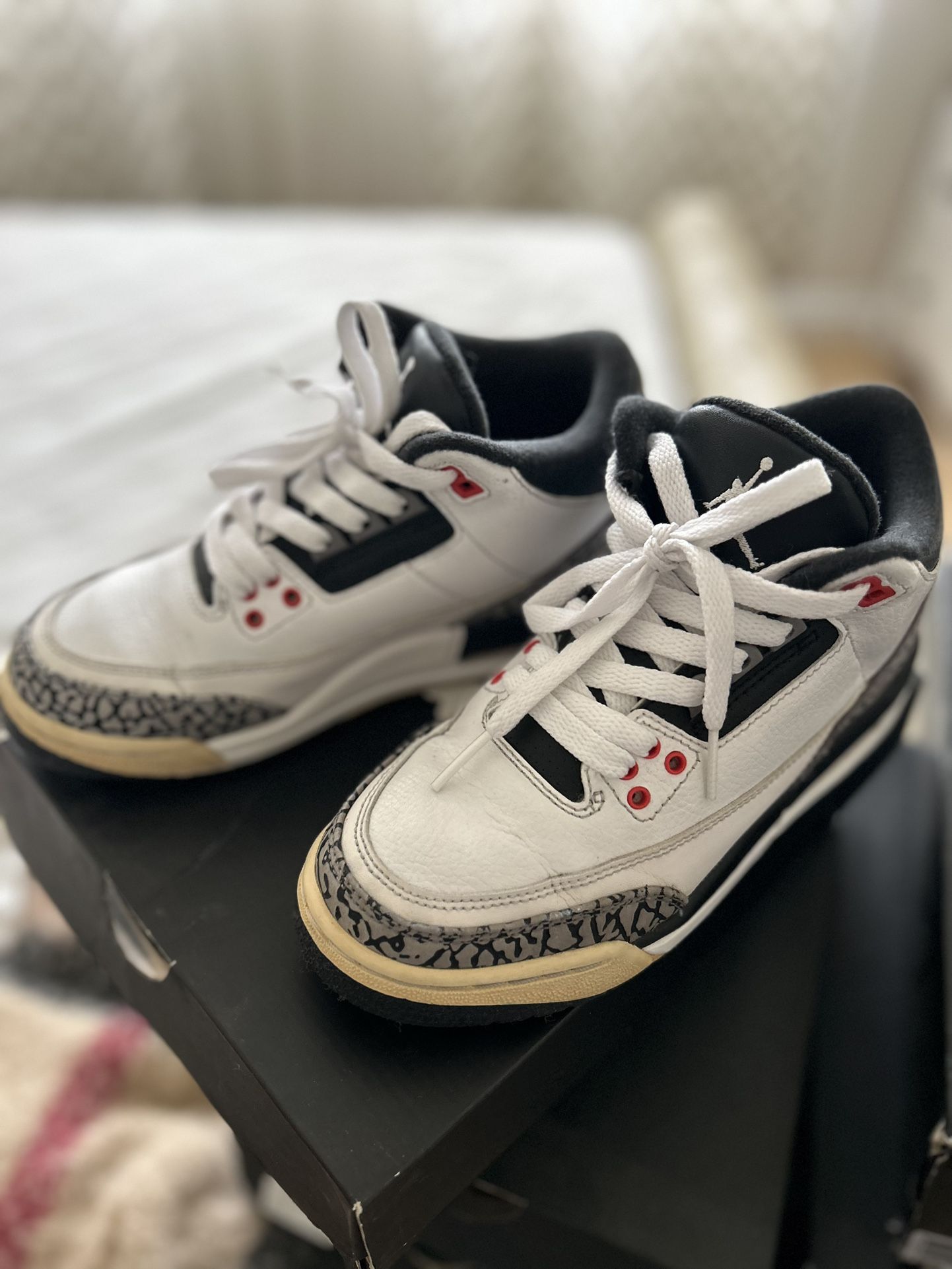 Air Jordan 3 Retro BG Infrared 23 Size 4.5