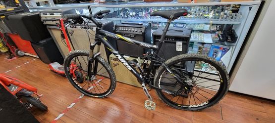 Giant NRS AIR XTC Dual Suspension Pro Mountain BIKE 18.5 