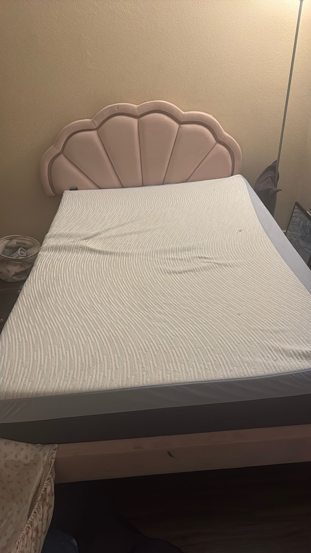 Full Size mattress + bed Frame