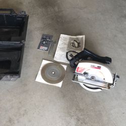 Craftsman 7 1/4 In Saw With Case