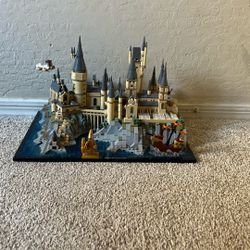 Lego Harry Potter Castle And Grounds Collectors Item 