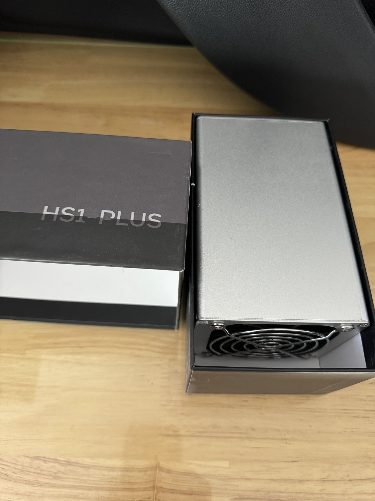 Goldshell HS1+ Crypto Miner