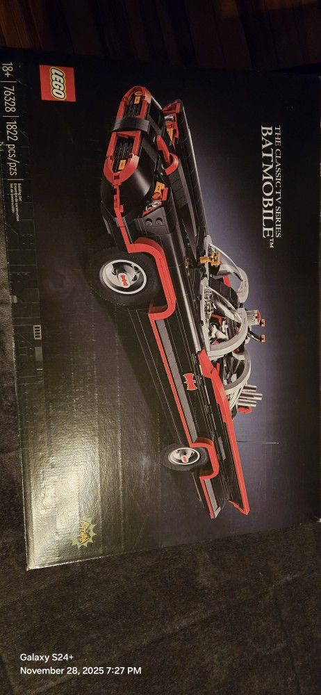 Lego 76328 Batmobile