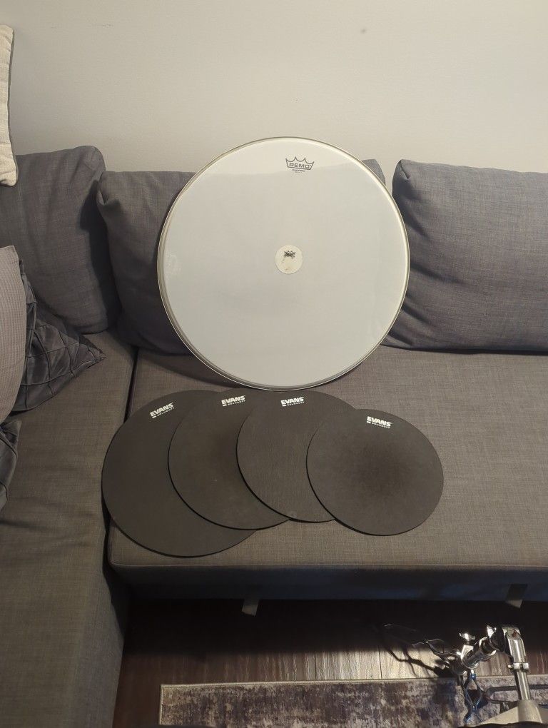 Evans Sound Off Mute Pack + Remo Silent Stroke Bass Drum Head