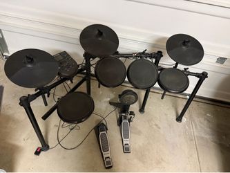 Alesis Nitro Mesh Electronic Drum Kit