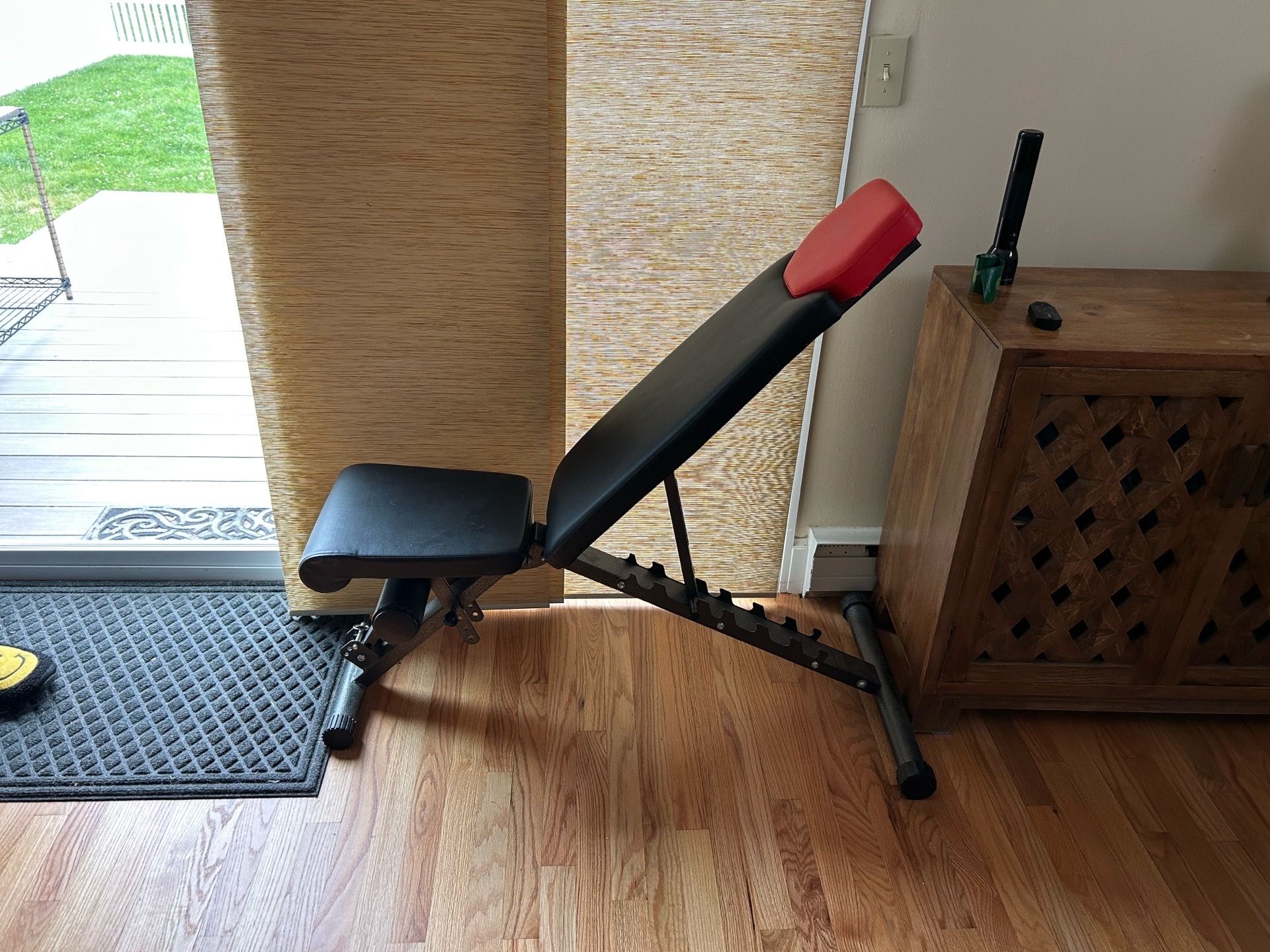 Weight bench