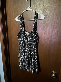 Women’s Michael Kors Tank Top Size XL (Read Description And Pickup Only)