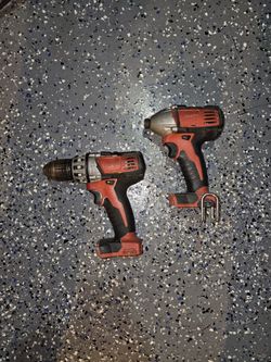 MILWAUKEE DRILL AND IMPACT SET
