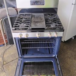 Estufa 5 quemadores $200