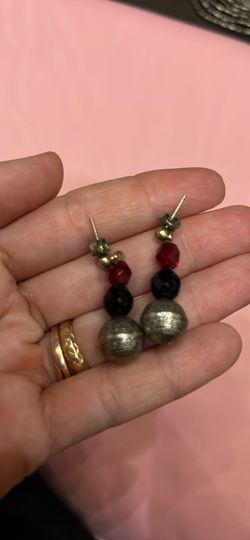 Red And Black / Silver Beaded Earrings, Used 