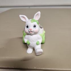 Cute polysresin Easter bunny decorative decoration