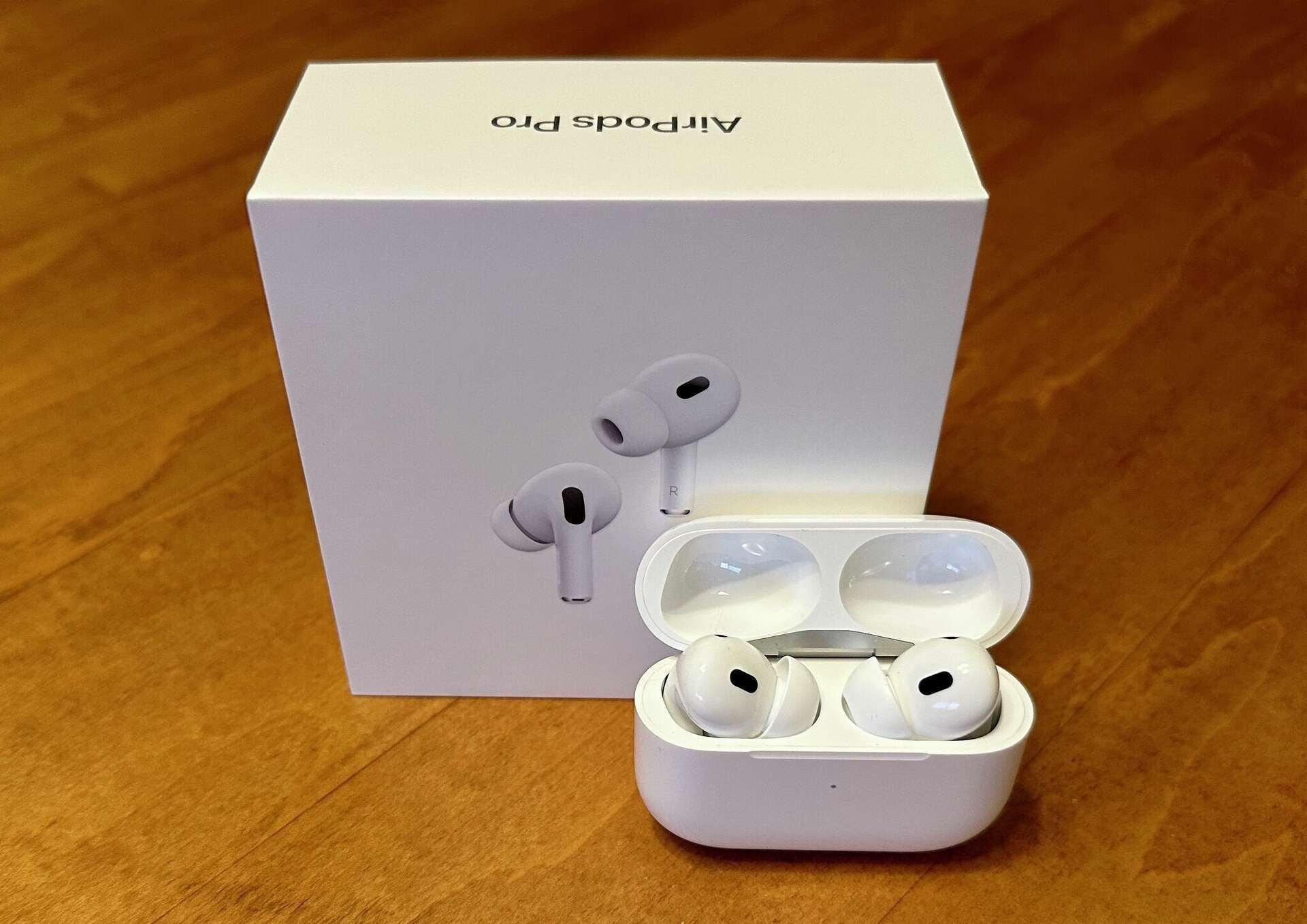 AirPods Pro (2nd Gen) – 1:1 Copy Quality (Not Original)