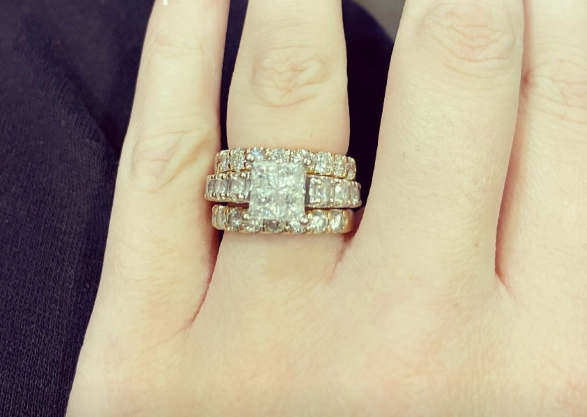 Engagement Ring And Bands
