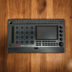 Akai Professional Mpc Live III