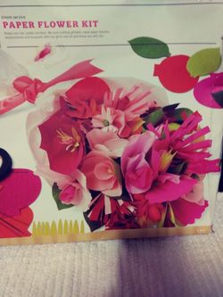 Paper flower kit
