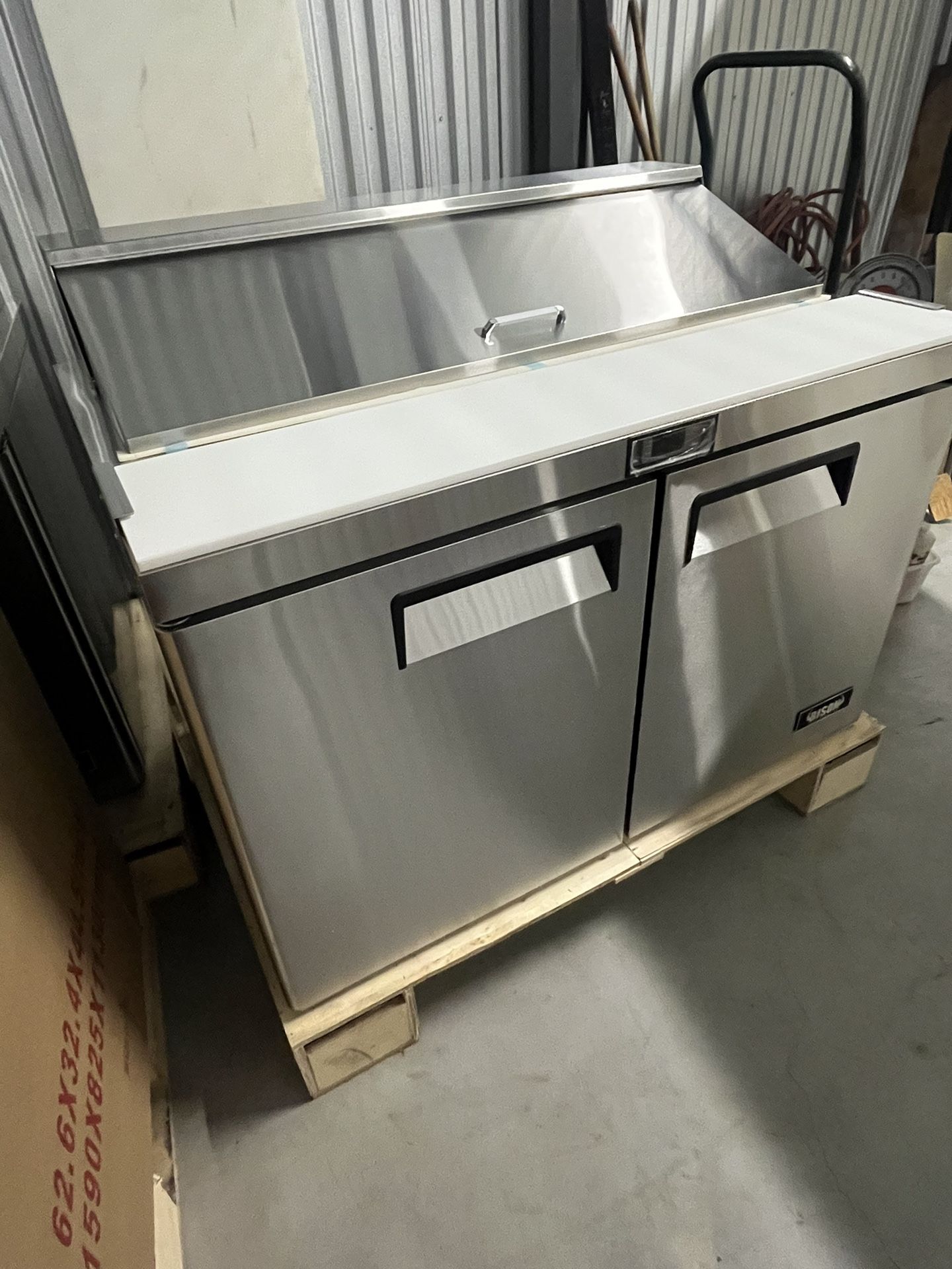 ❄️❄️Bison BST 48” Sandwich prep cooler Brand New! ❄️❄️ Commercial refrigeration equipment
