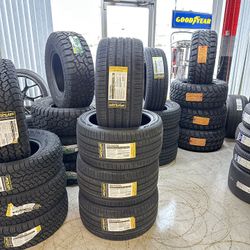 305-35R20 Brand New Tires Set For Sale