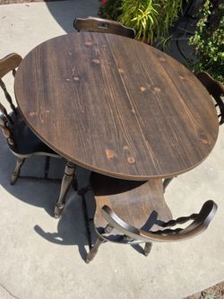 Dining table and 4 chairs