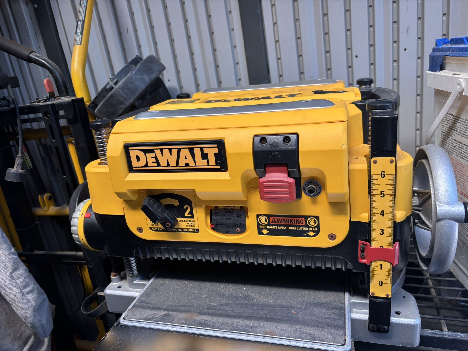 Dewalt Bench Planer 3 Knife Cutter