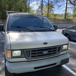 2000 Ford E-250