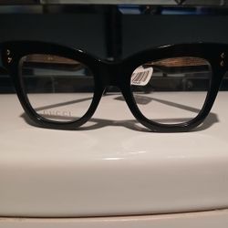 Gucci Sunglasses Luxury At Its Finest!