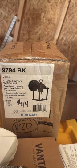 Kichler Barrie 1-Light Outdoor Wall Mount Black