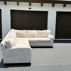 Sofa/Couch Sectional - Cleaned Professional - Off White - Fabric - Delivery Available 🚛