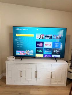 Hisense 75" 4K Smart Roku TV 2023