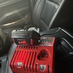 Milwaukee M18 Lithium Ion Battery And Charger New