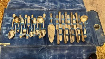 For Sale: Vintage 1847 Rogers Bros. Silverware Set