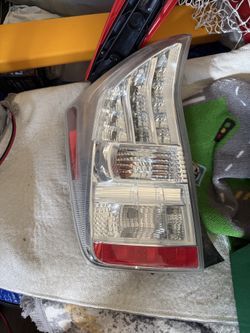 2013 Toyota Prius Driver Side Tail light