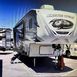 2022 ARTIC WOLF 321 BH 5/wheel 