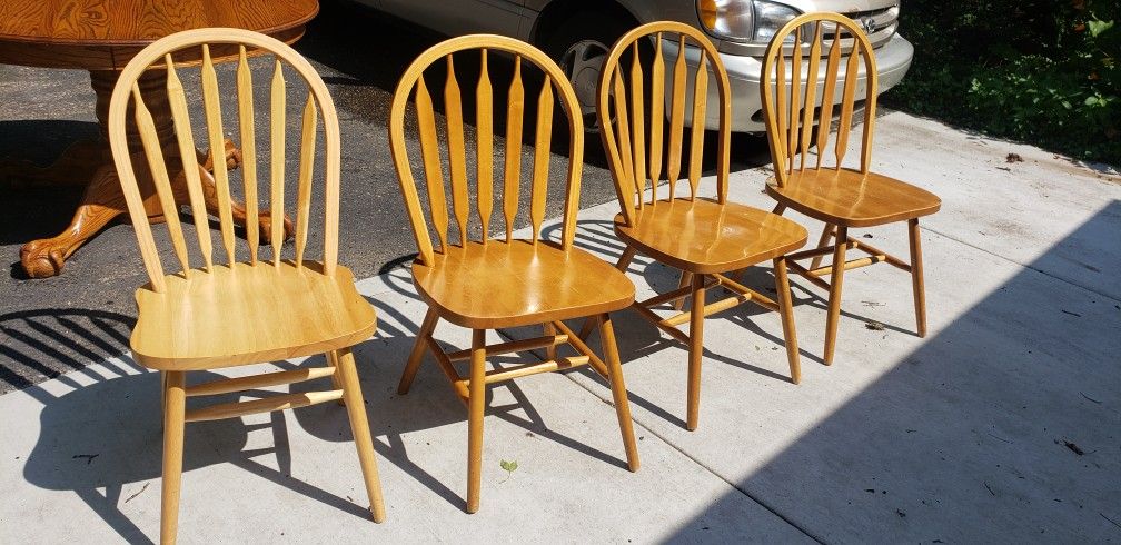 48 Inches Table And 4 Chairs