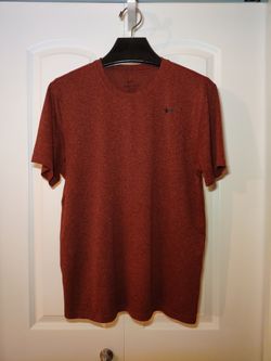 Nike dry fit tee men L