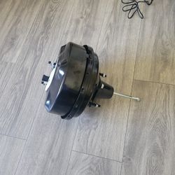 2000-2005 Cadillac Deville Brake Booster 