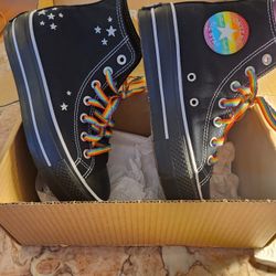 Converse One Of A Kind! Women's 6.5 Men's 4.5