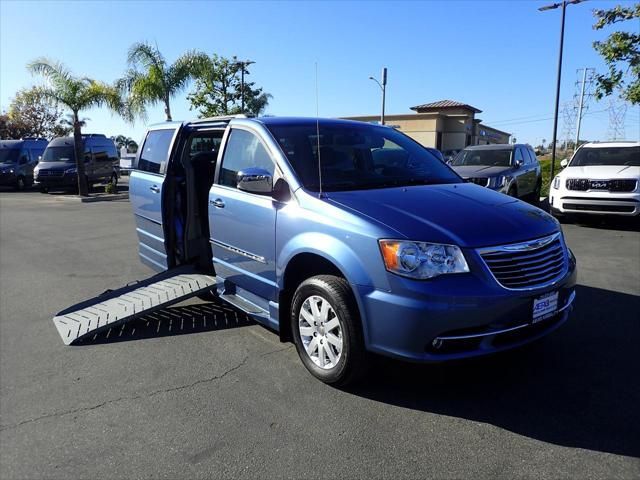2012 Chrysler Town & Country
