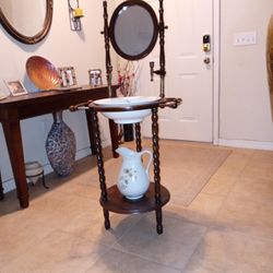 Antique Bathroom Sink Vanity With The Dripper & Bowl/basin
