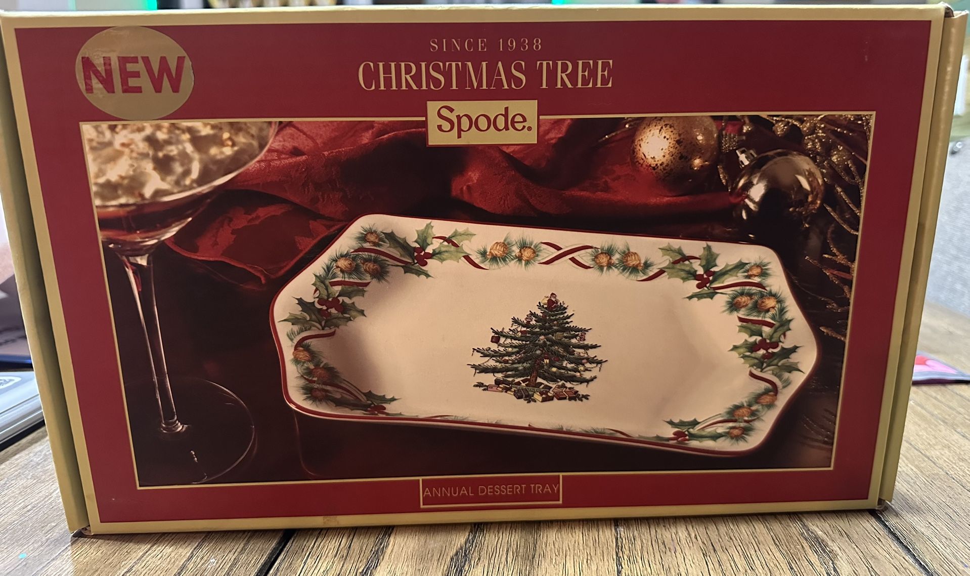2010 Spode Annual Dessert Tray