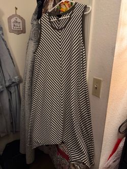 XL sleeveless dresses