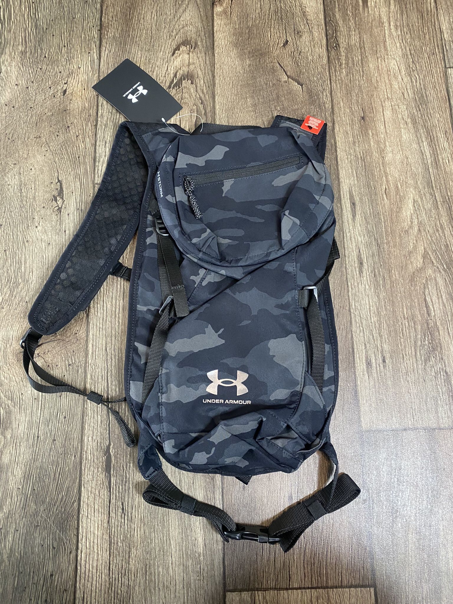 UNDER ARMOUR RUNNING BACKPACK X-Storm BLACK CAMO SAMPLE 2023