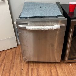 Sansung Dishwasher Open Box Never Used 