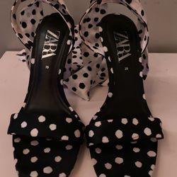Black And White Dotted  Heels 