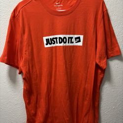 Nike T Shirt 