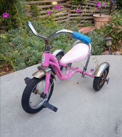 Radio,Flyer. Tricycle
