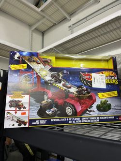 Hot Wheels Monster Trucks Downhill Race & Go Playset