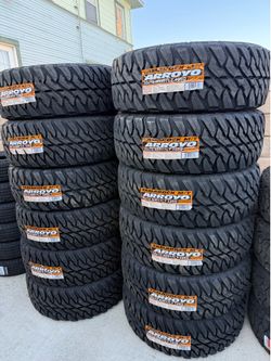 35x12.50r17 Arroyo Tires buenas con 50,000 millas de garantía las 4