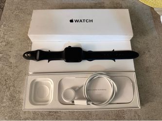 Selling my Apple Watch SE (2nd Generation), 44mm Midnight